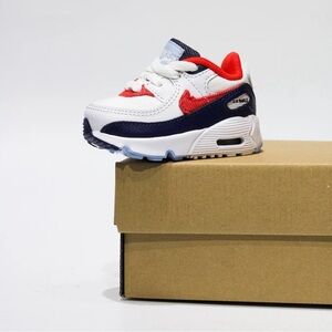 Kids NIKE AIR MAX 90 in size 7 worn once